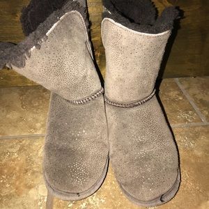 BEARPAW brown sparkly Winter boots